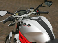 photo Ducati Monster 1100