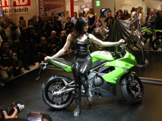 kawasaki er6f 1