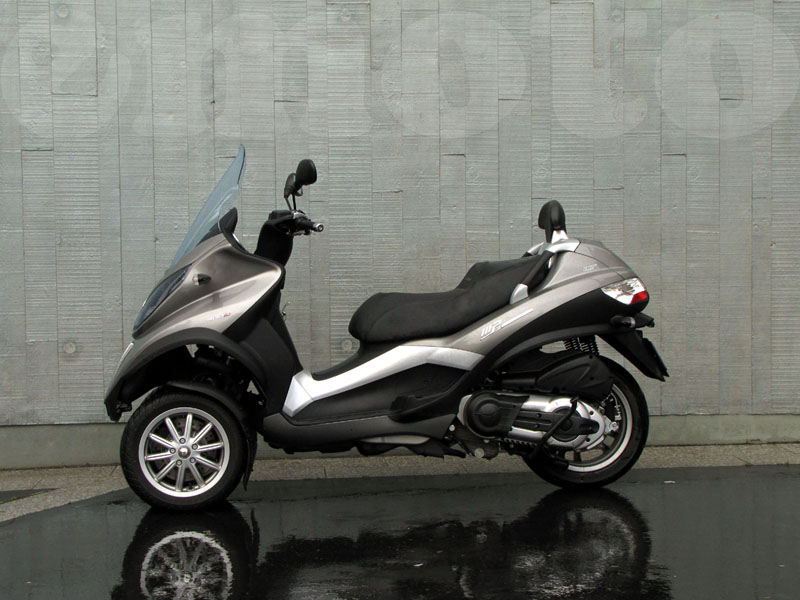 essai du Piaggio MP3 400 LT modèle 2009