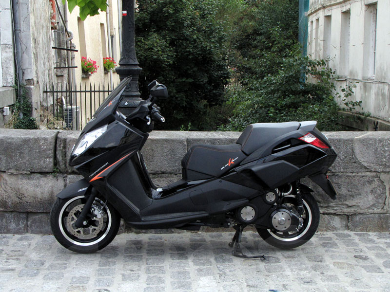 essai du Peugeot Blacksat 125 modèle 2009
