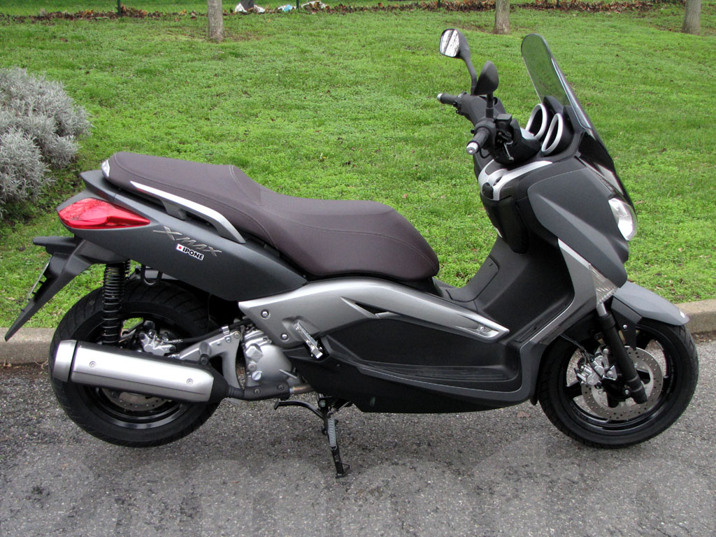 moto yamaha x-max 250cc