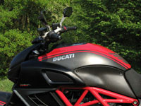 photo Ducati Diavel Carbon