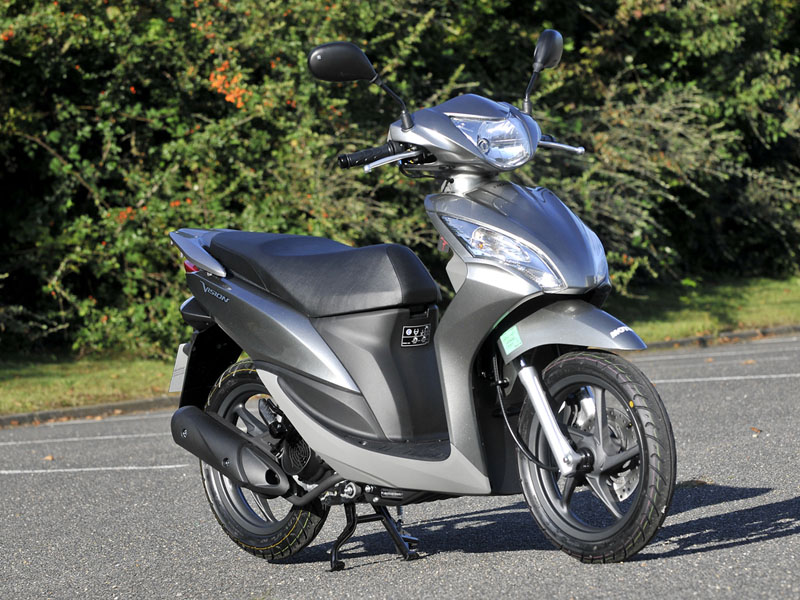 essai du Honda Vision 110 modèle 2012