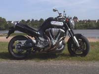 photo Yamaha MT01