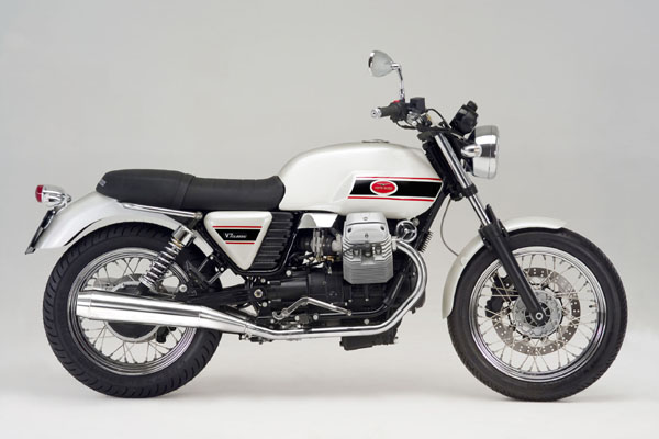 moto guzzi v7 classic 1
