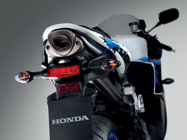 honda cbr600rr 2009 blanc bleu echappement