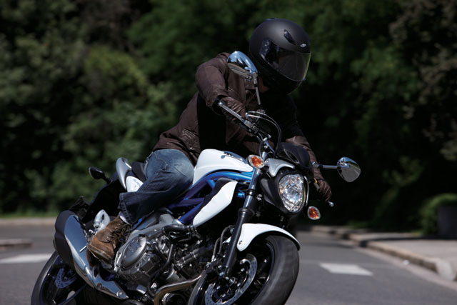 suzuki sfv gladius 2009 image 4 suzuki sfv gladius 2009 image 4