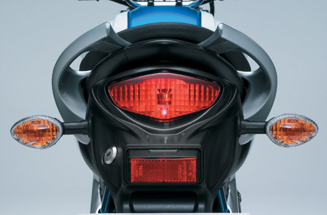 suzuki sfv gladius 2009 taillight 2 suzuki sfv gladius 2009 taillight 2