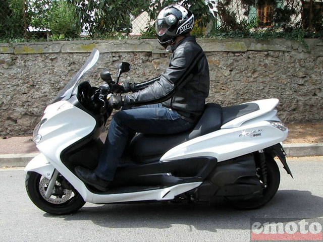yamaha-majesty-400-2009.jpg