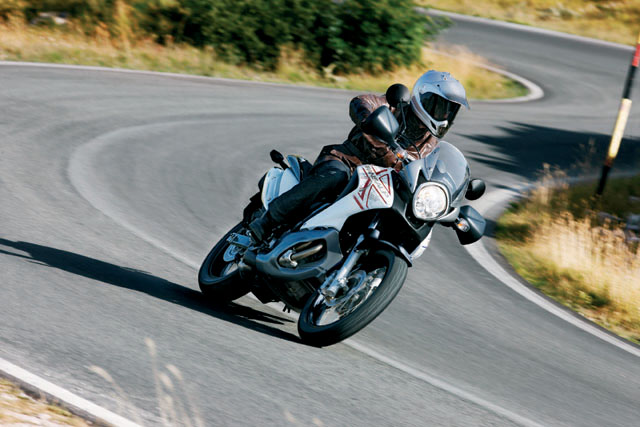 honda transalp 2010 action