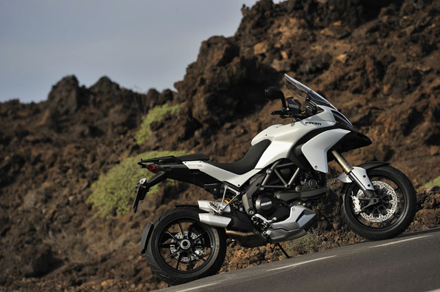 ducati multistrada 1200 blanche ducati multistrada 1200 blanche