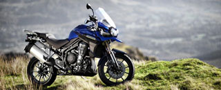 Saint Triumph fustige le tr�s diabolique Honda