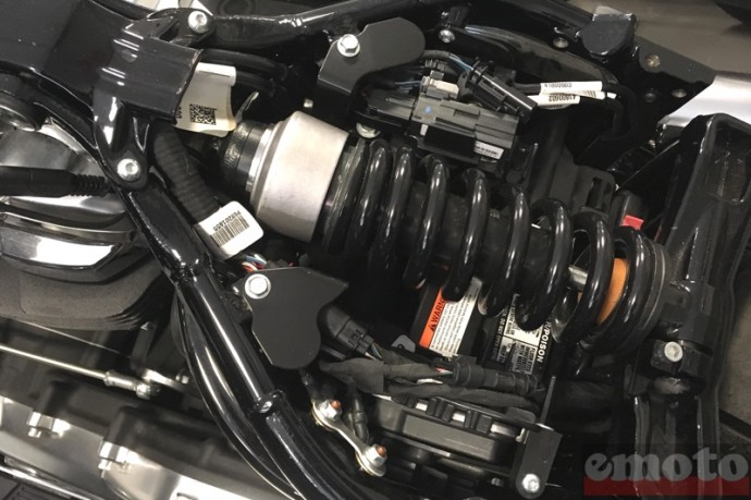 nouveau cadre et nouvel amortisseur pour les softail 2018 nouveau cadre et nouvel amortisseur pour les softail 2018