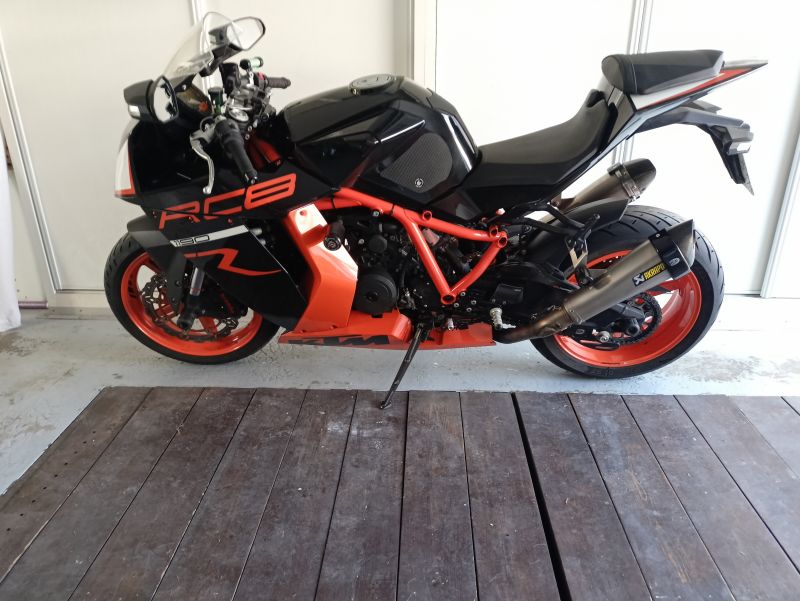 KTM RC8 / RC8R 2/3