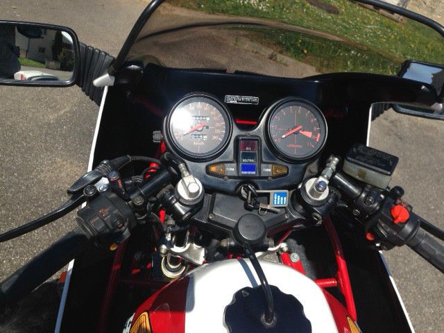 HONDA CB 1100 R 2/4