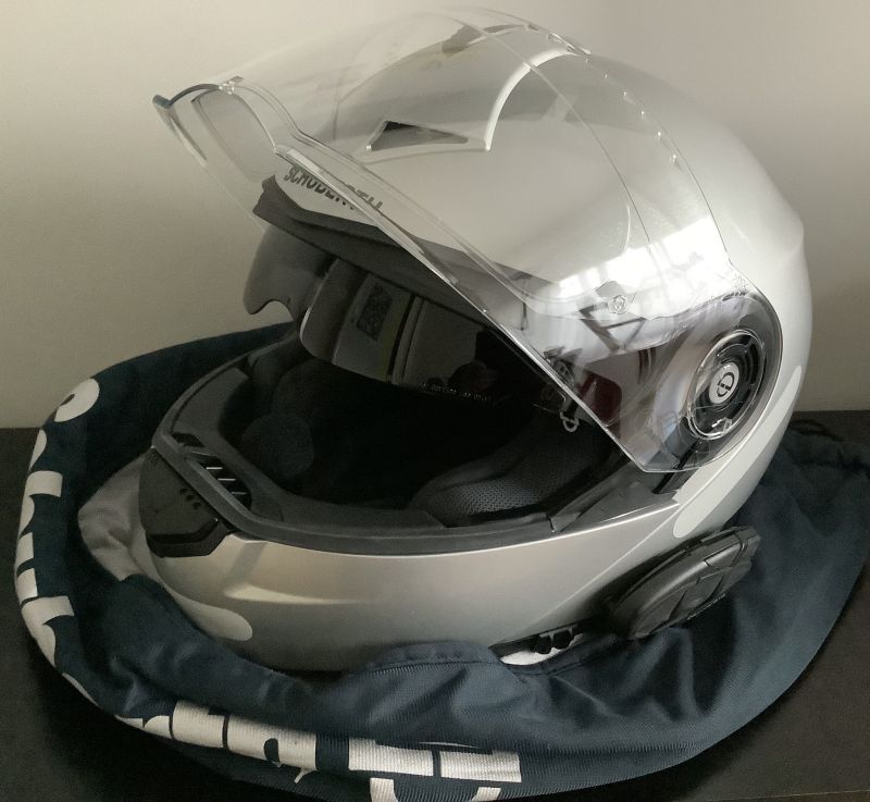 Casque moto 1/3