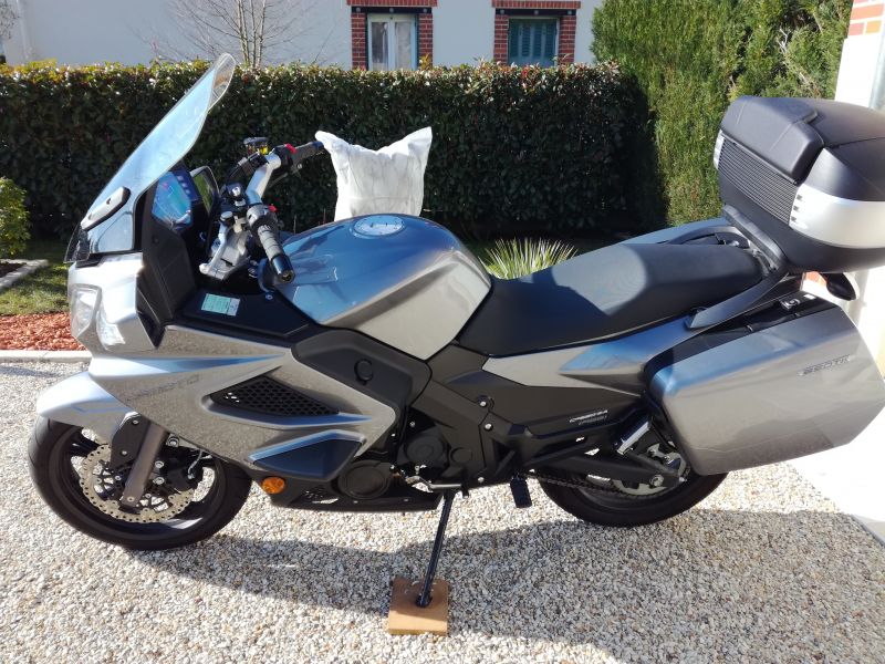 Vends CF moto 650 cc 2/7