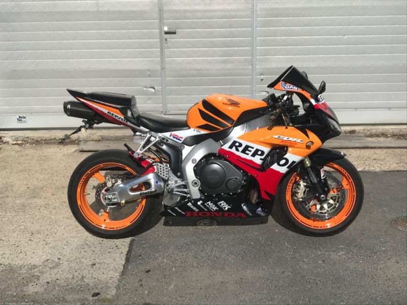 Honda Repsol CBR 1000 RR Fireblade Sportive 4/4