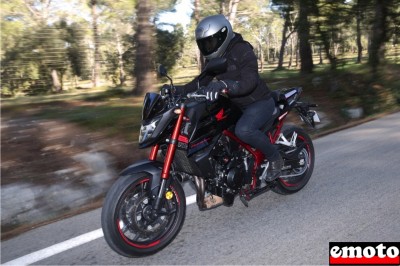 Essai Honda Hornet 750