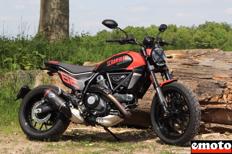 ducati scrambler 800 dans sa finition full throttle