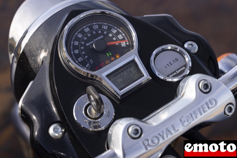 un peu de modernite dans un habillage qui reste dans la tradition royal enfield