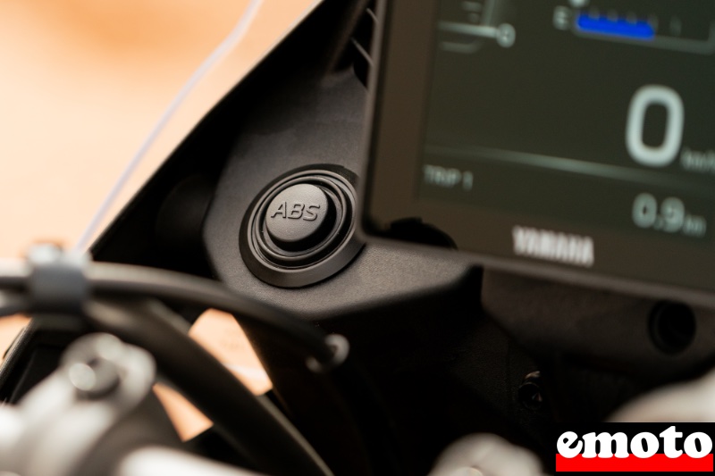 bouton pour tout deconnecter lorsqu on va rouler en tt c est pratique