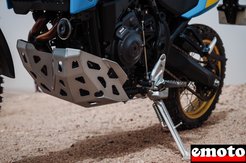 sabot de serie pour la version rally et garde au sol de 255 mm contre 240