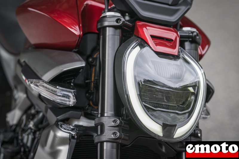 feu diurne a led reconnaissable pour le x diavel