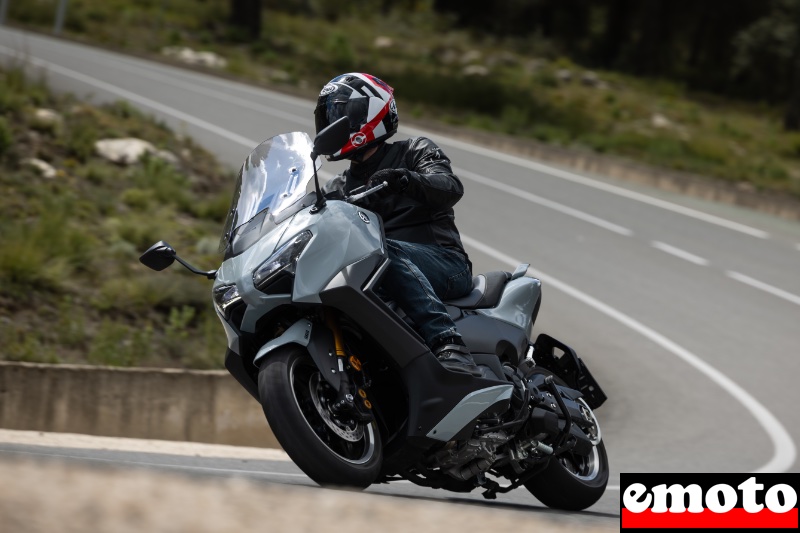 Essai Yamaha T-Max 2025, essai yamaha t max 2025