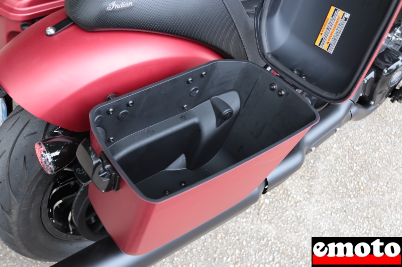 37 litres pour les 2 valises ce n est pas beaucoup mais ca depanne et garde au sec