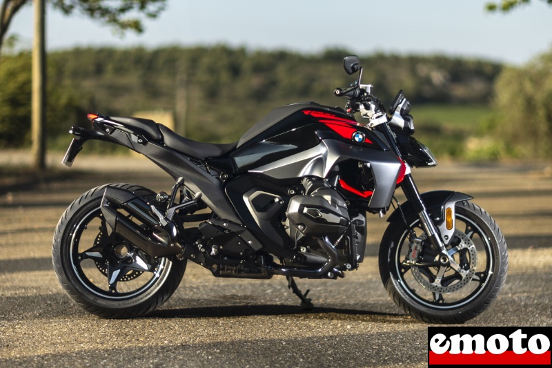 le nouveau dessin de la r 1300 r est tres porte sur l avant