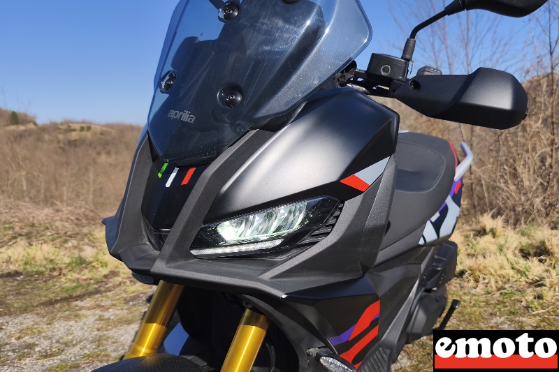 design specifique et reconnaissable de la famille aprilia comme la rsv4 par exemple