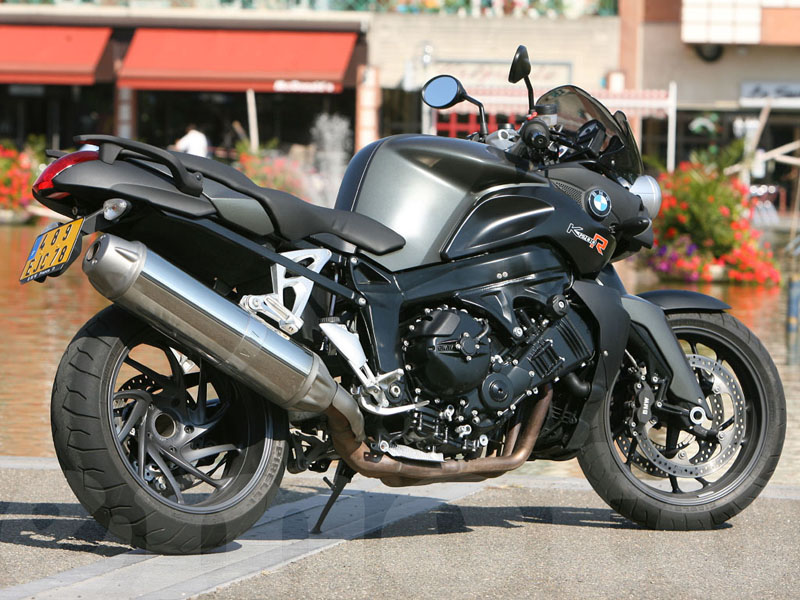 Essai BMW K 1200 R 2008 par Guillaume Mongin Essai BMW K 1200 R 2008 par Guillaume Mongin