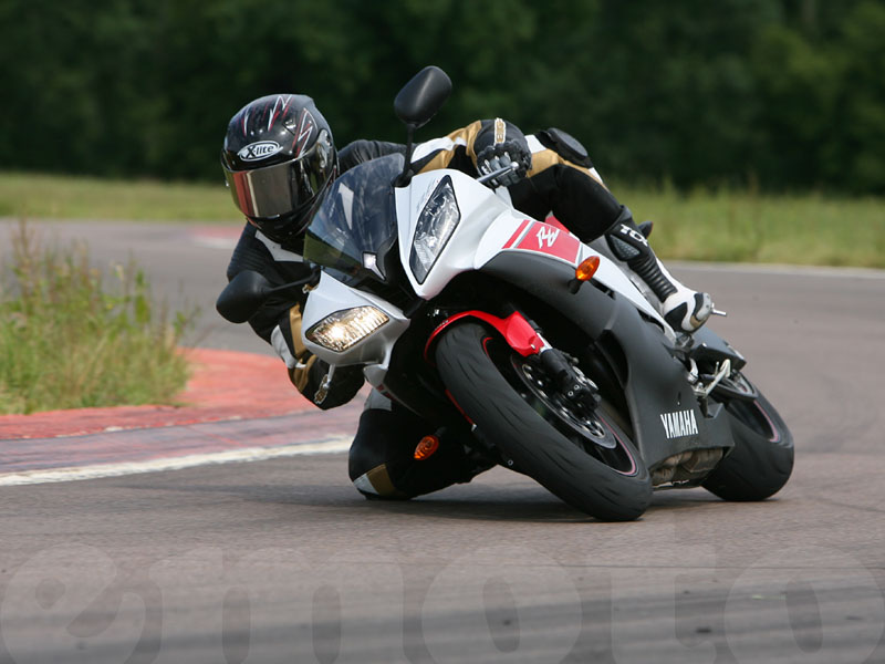 Essai Yamaha R6 2008 par Guillaume Mongin Essai Yamaha R6 2008 par Guillaume Mongin