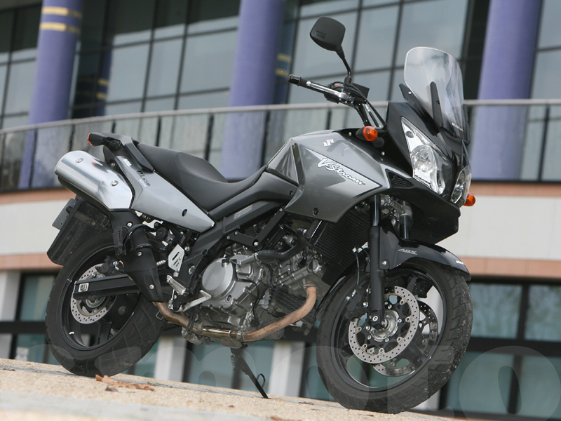 Essai Suzuki V-Strom 650 2008 par Julien Métrop Essai Suzuki V-Strom 650 2008 par Julien Métrop