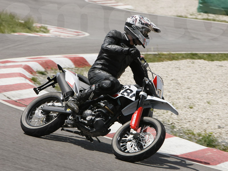 Essai Derbi DRD 125 SM