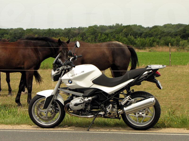 Essai BMW R 1200 R 2009 par Jean-Michel Lainé Essai BMW R 1200 R 2009 par Jean-Michel Lainé