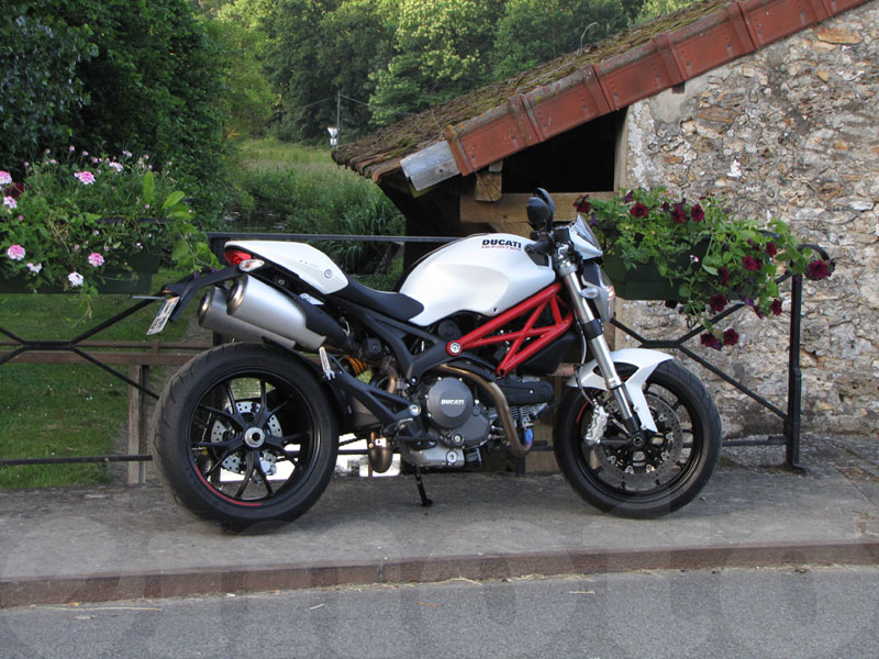 Essai Ducati Monster 796