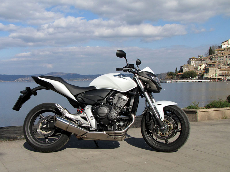 Essai Honda Hornet 600