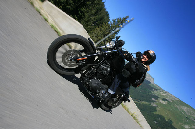 Morzine Harley Days 2011 : balade Ladies Of Harley