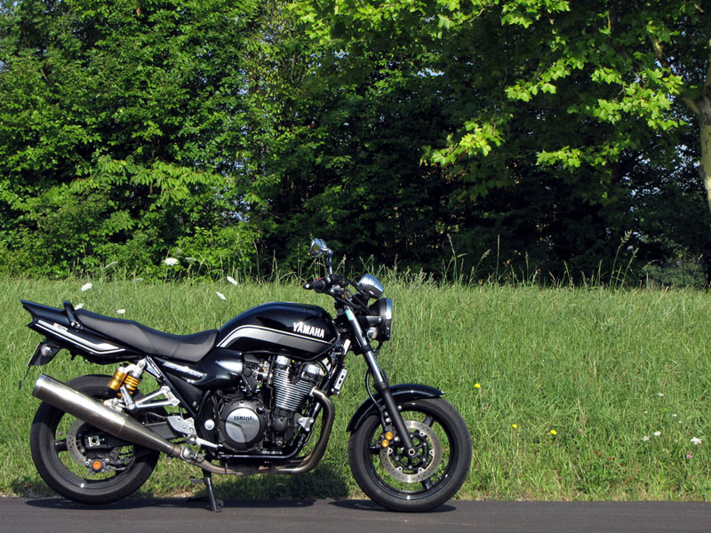 Yamaha XJR 1300