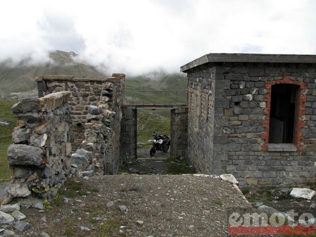 Balade Guillestre - Valberg : caserne de Restefond