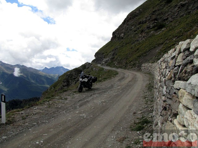 Balade Brianon - Susa : Strada dell'Assietta, la descente du col