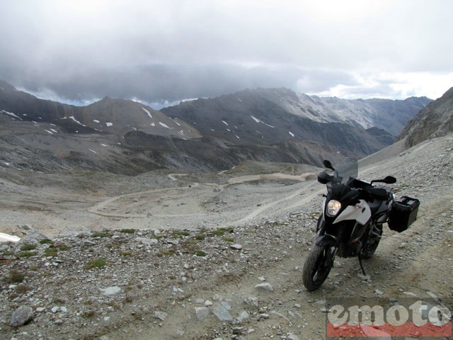 Balade Brianon - Susa : Monte du col du Sommeiller aprs le plateau dans le fond