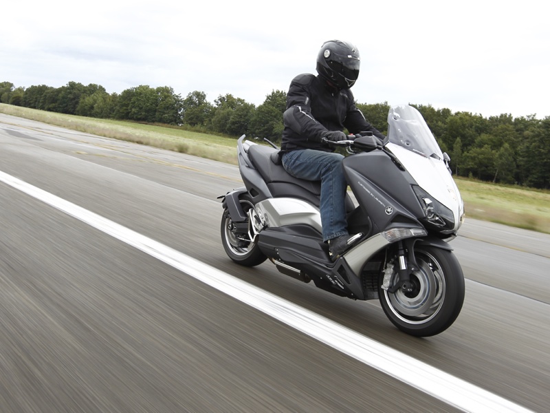 Essai Yamaha T-Max 530 Lazareth Hyper Modified