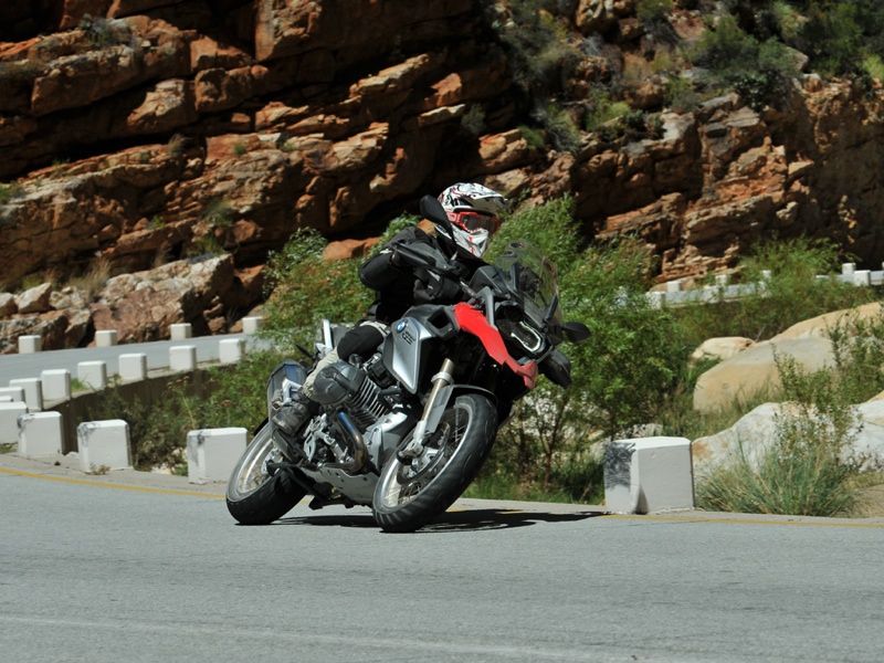Essai BMW R 1200 GS 2013 par Jean-Michel Lainé Essai BMW R 1200 GS 2013 par Jean-Michel Lainé