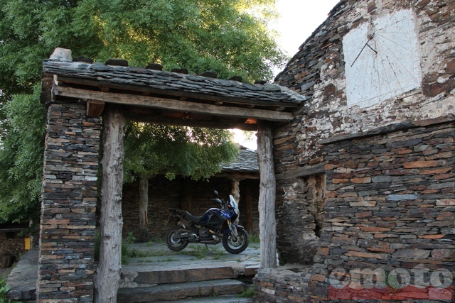 Balade Trail Rando à la croisée des Sierras étape 8 (ESP) : Navaluenga - Campillo de Ranas