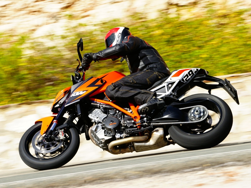 Essai KTM Super Duke 1290 R Essai KTM Super Duke 1290 R