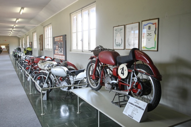 musee moto guzzi mandello del lario gambalunghino 250