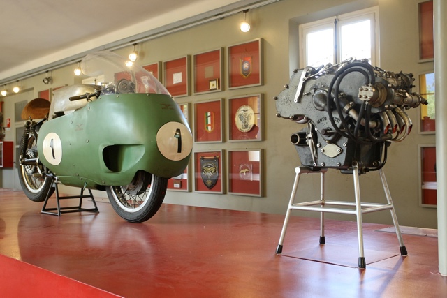 musee moto guzzi mandello del lario otto cilindri